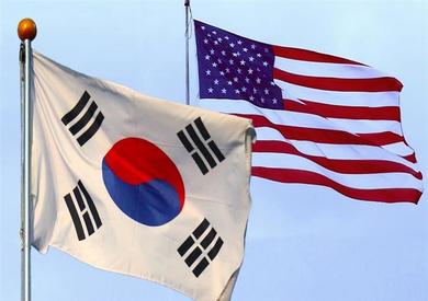 علم كوريا الجنوبية وأمريكا